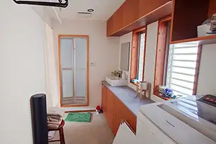 ねんご家高輪邸 2F脱衣所