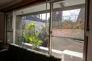 ねんご家高輪邸 2F窓